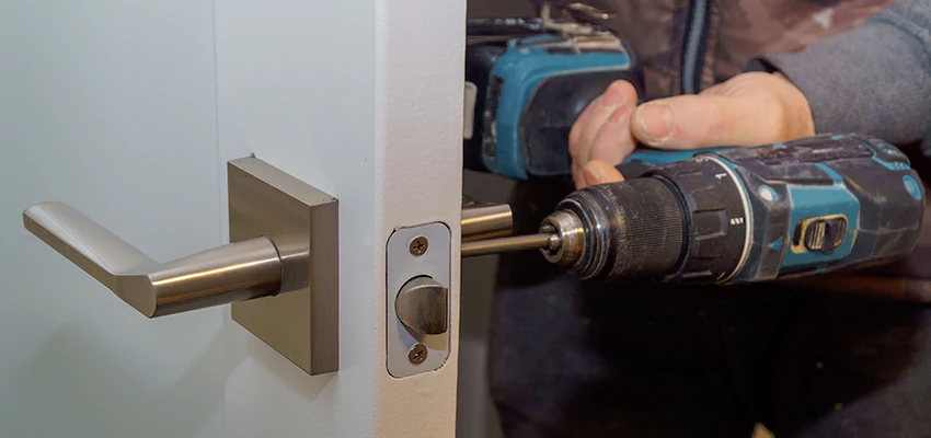 Broken Door Handle Lock Repair in San Clemente, California